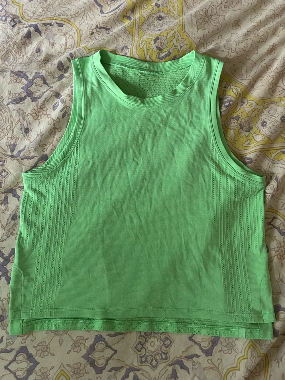 Lululemon tank